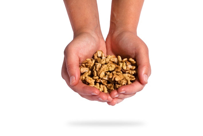 Walnut: 5 reasons why kids should consume everyday