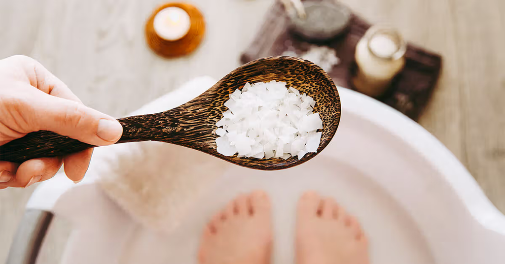 🌿 Detox Your Body Naturally at Home: The Ultimate Guide